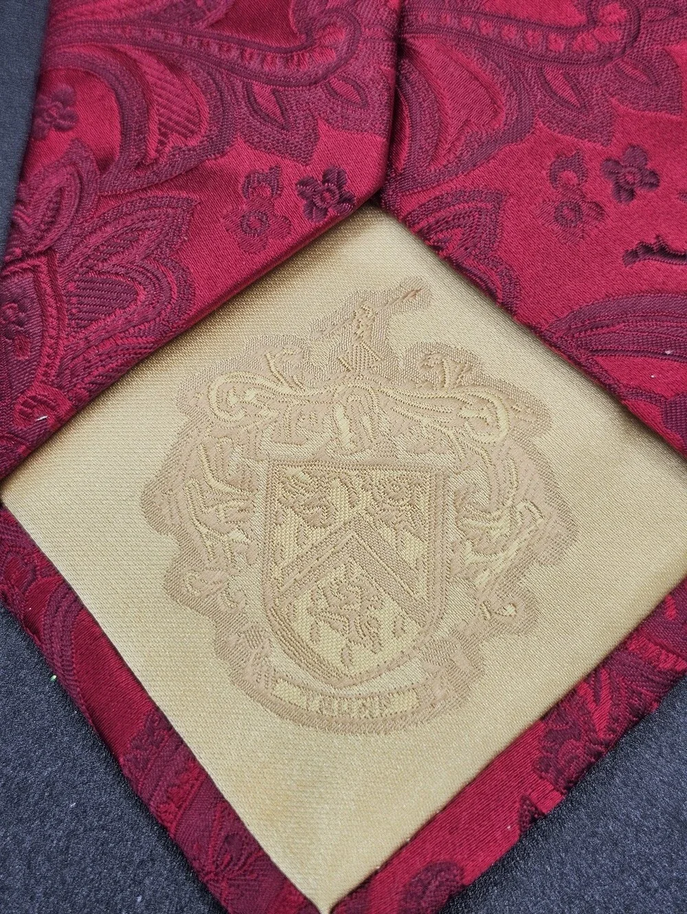 Donald J. Trump Signature Collection Men's Red Silk Paisley Necktie Luxury Tie